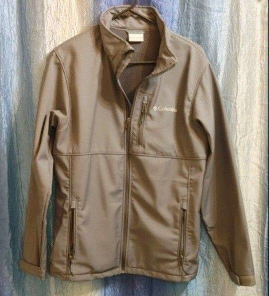 Men's Size M Gray COLUMBIA Active Wear Jacket (NW/OT)😇 UNWORN! MINT CONDITION, BRAND NEW!👀🤯 Please Read Description.