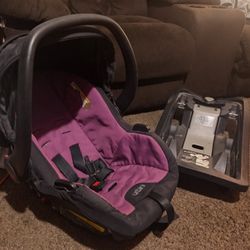 Urbani Purple Car seat With Base 