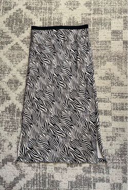 CAMI NYC Jessica skirt 100% silk, size M