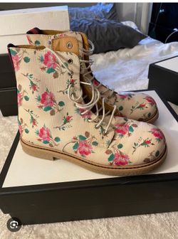 Gucci multicolor leather floral print GG Supreme canvas Kid combat ankle boots.