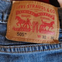 505 LEVIS, Size 32 X 30