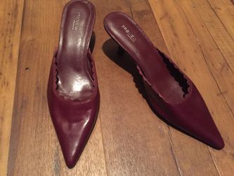 Red Shoes with Low-Heel