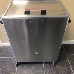 Hydrocollator w/ many hot packs