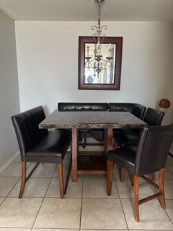Moving sale