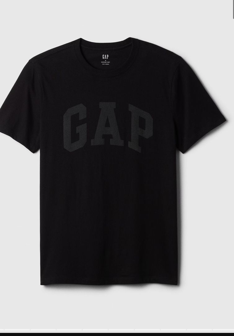 Men’s Gap Tee Size Small