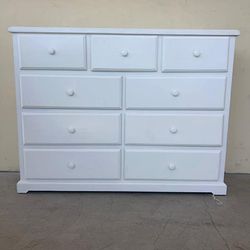 9 Drawer White Pine