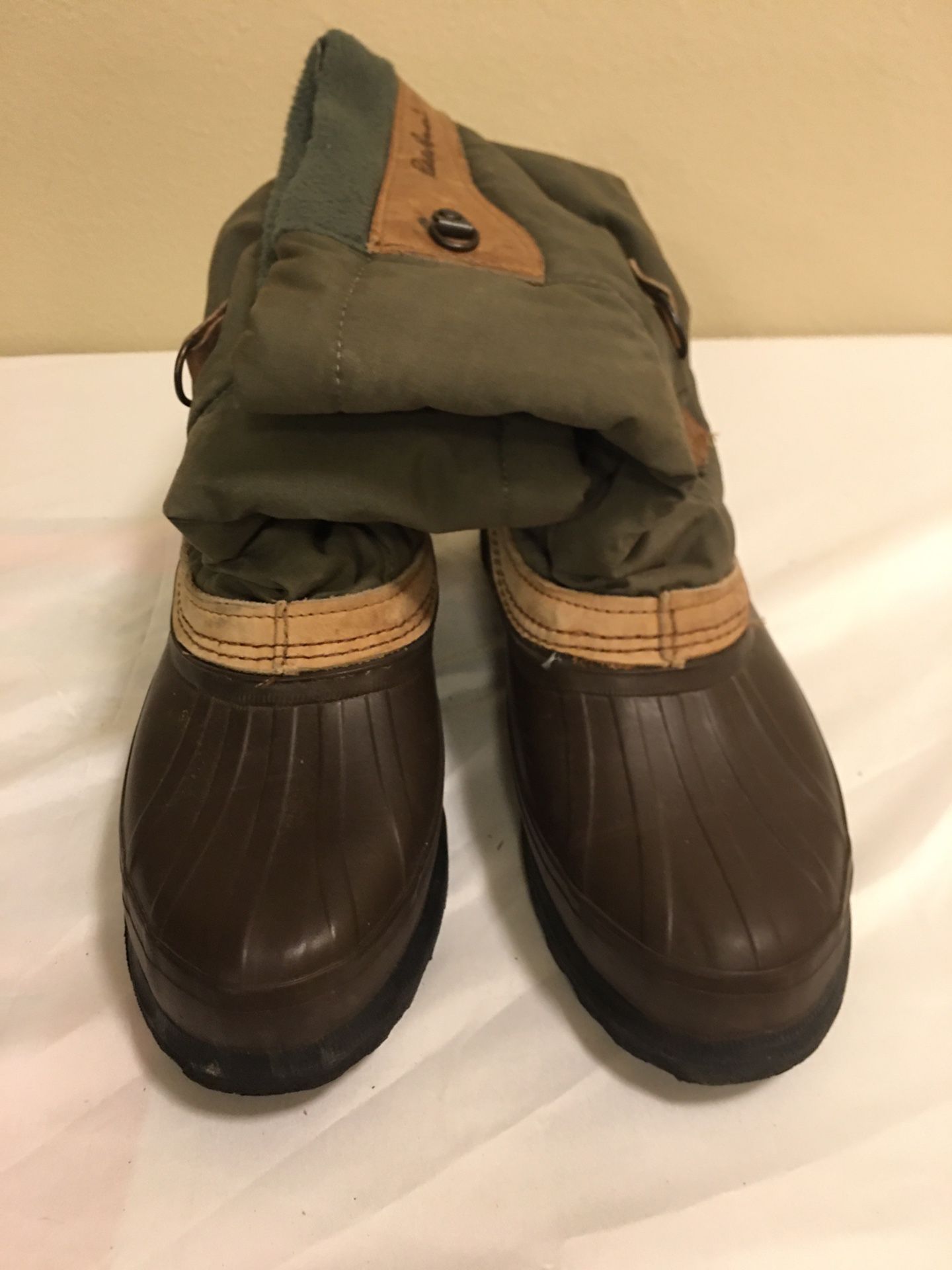 Sorel Eddie Bauer Canadian Winter Pac Boots Green over brown size 10 green over brown. Like new soles in very good condition, Missing winter wool ins
