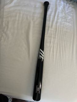 Marucci wood bat