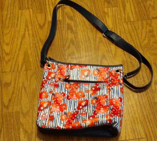 Bueno multicolor purse 13" wide, 12" llong