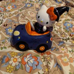 Hello Kitty Halloween Figure