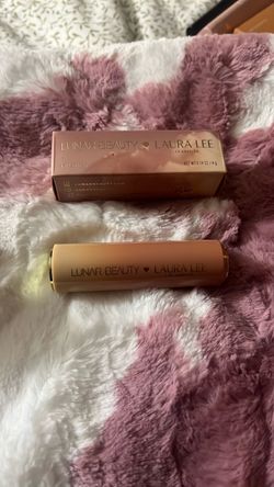 Lunar Beauty x Laura Lee Lipstick