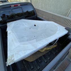 Jacuzzi BathTub Corner Unit