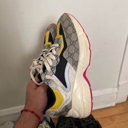 Gucci Shoes 