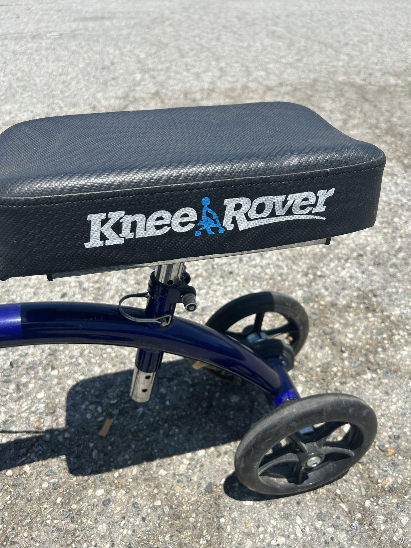 Knee Rover