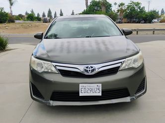 2013 Toyota Camry   se.
