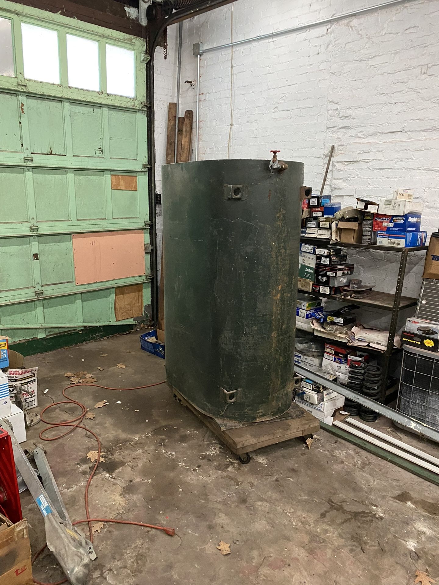 275 Gallon Oval Oil Drum With Legs
