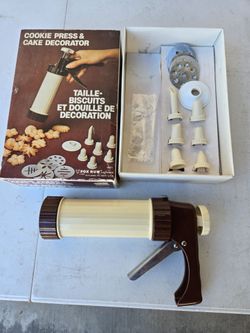 Cookie press and cake decorator