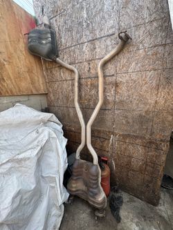 2012 Jeep Grand Cherokee 5.7 Stock exhaust