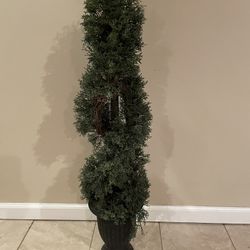Artificial Topiary Tree
