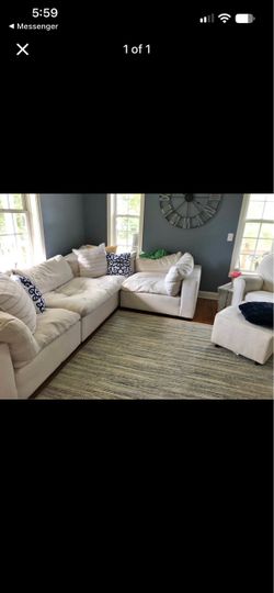 Cloud sectional couch like new $695