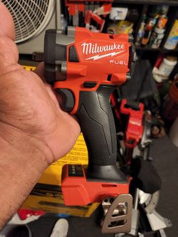 New Milwaukee m18 fuel inpact  wrench 3/8 