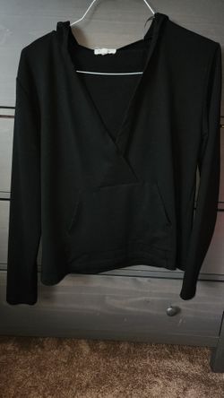 V-neck Black Hoodie