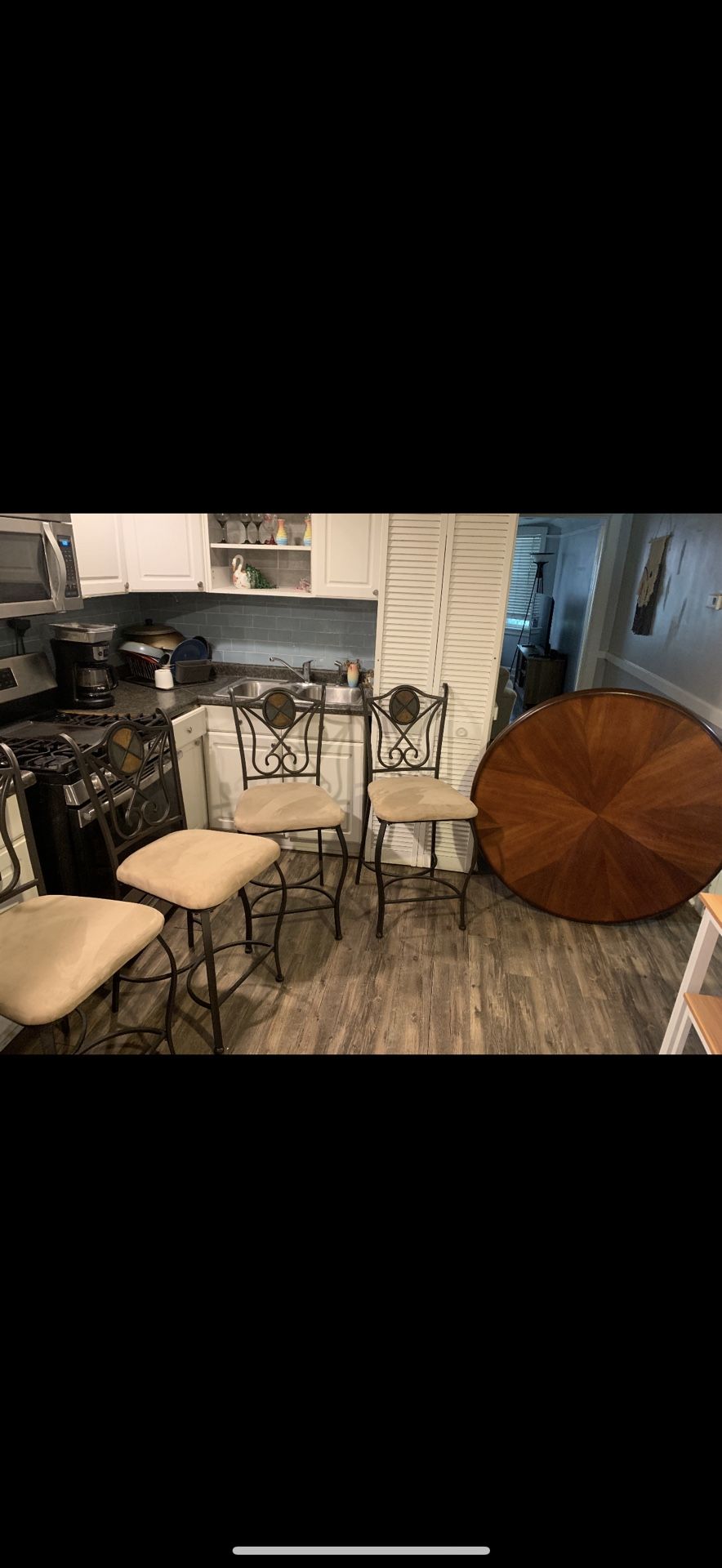 Bar Top Table And Four Chairs