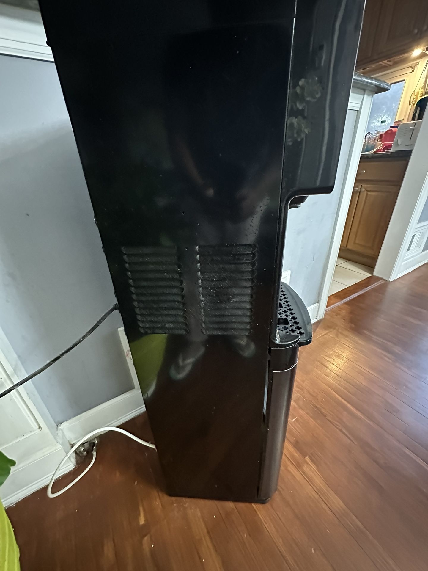 Avalon A5BLK Bottleless Water Dispenser Black Pick up from 2290 Central Park Avenue, Yonkers NY