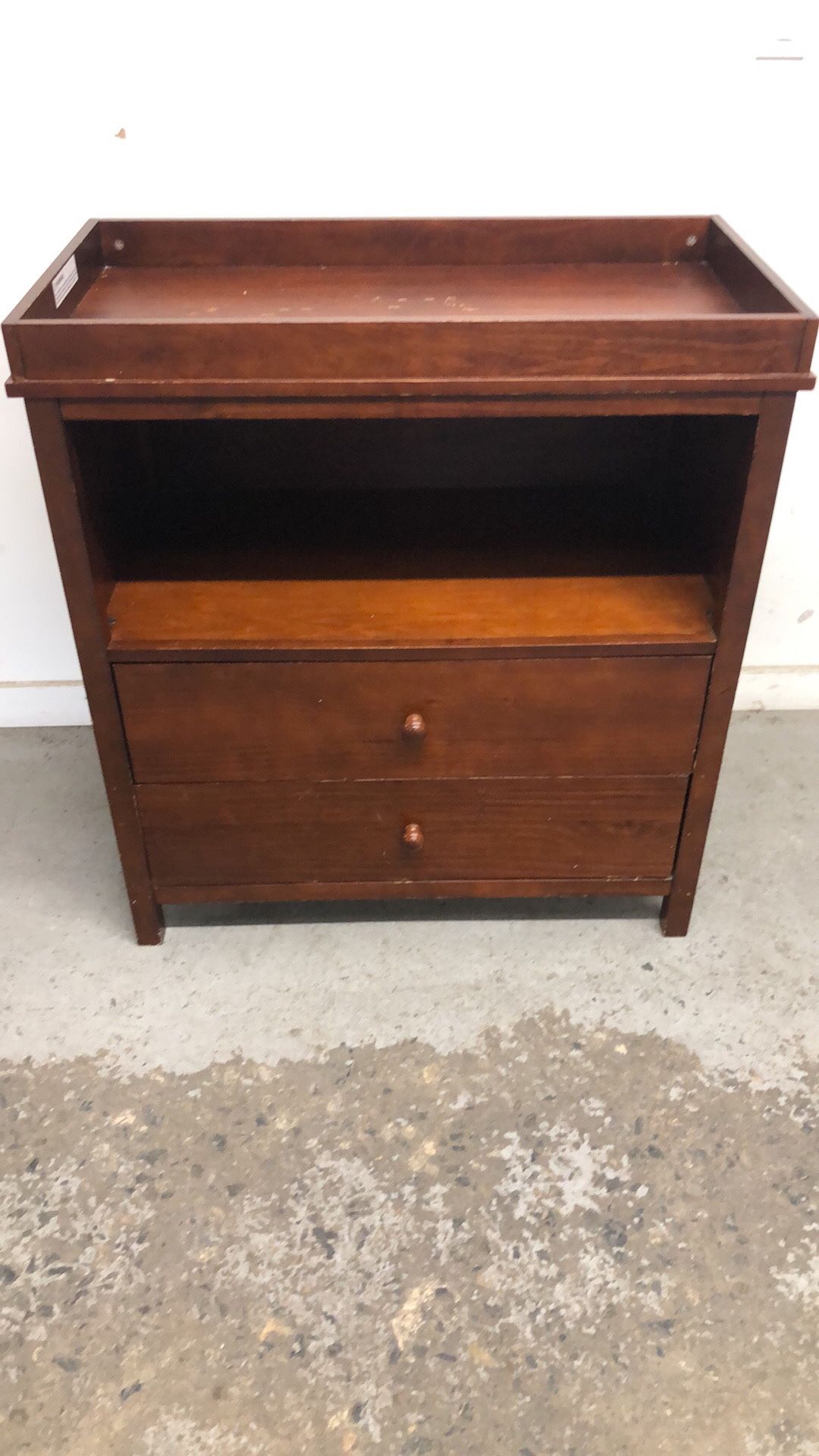34”wx18”dx37”h 2in1 Dresser and baby changer
