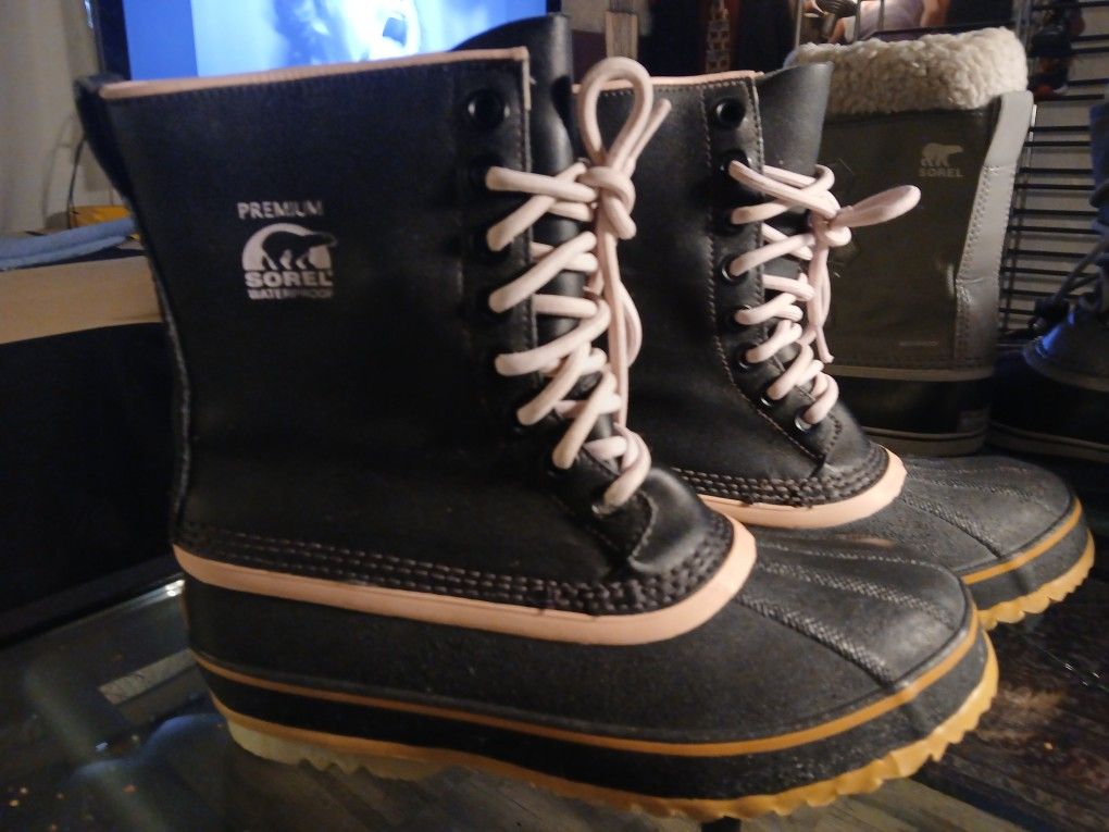 SOREL Premium 1964 Black Boots - Women's SZ 9