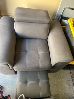 Lexicon Ferriday Microfiber Accent Chair with Pull Out Ottoman in Gray