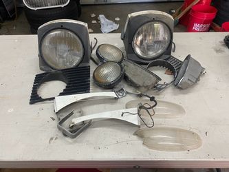 Porsche 914 miscellaneous front end parts