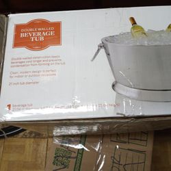 Double Wall Beverage Ice Holder