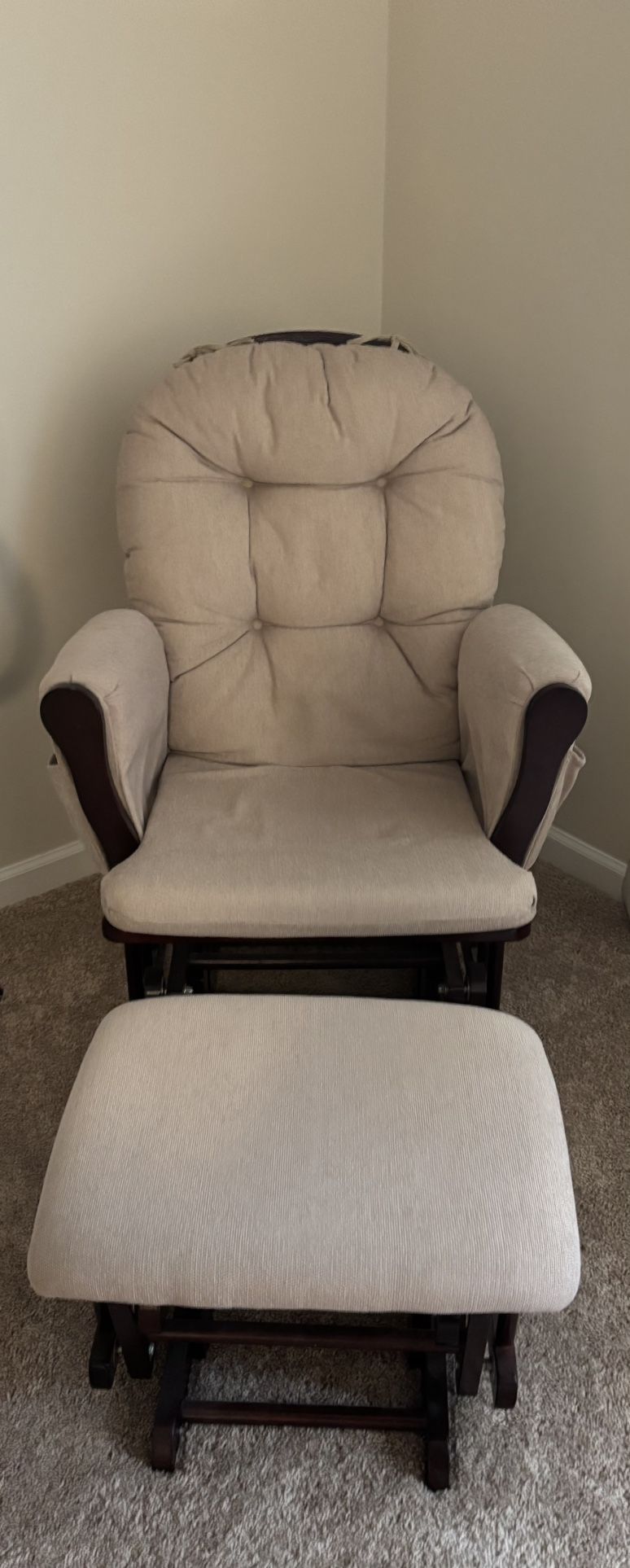 Glider Chair W/Ottoman
