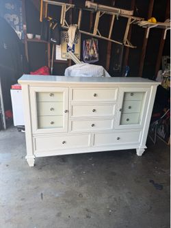 White 11 drawer dresser !