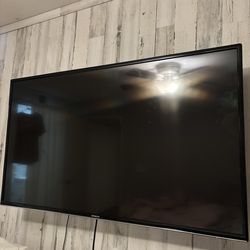 Hitachi 55" TV