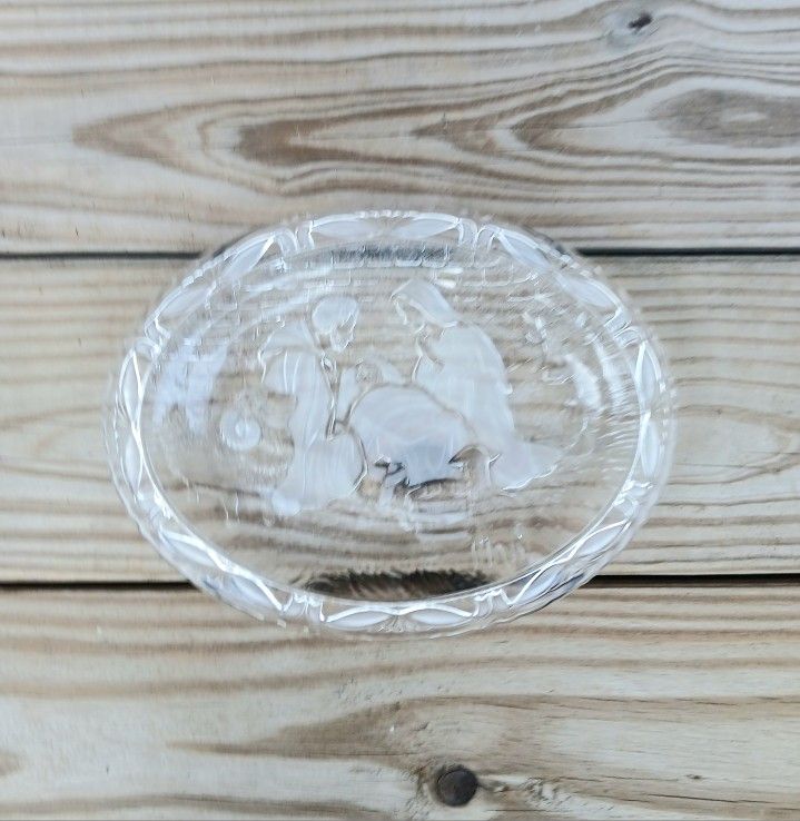 Mikasa Nativity Scene Plaque