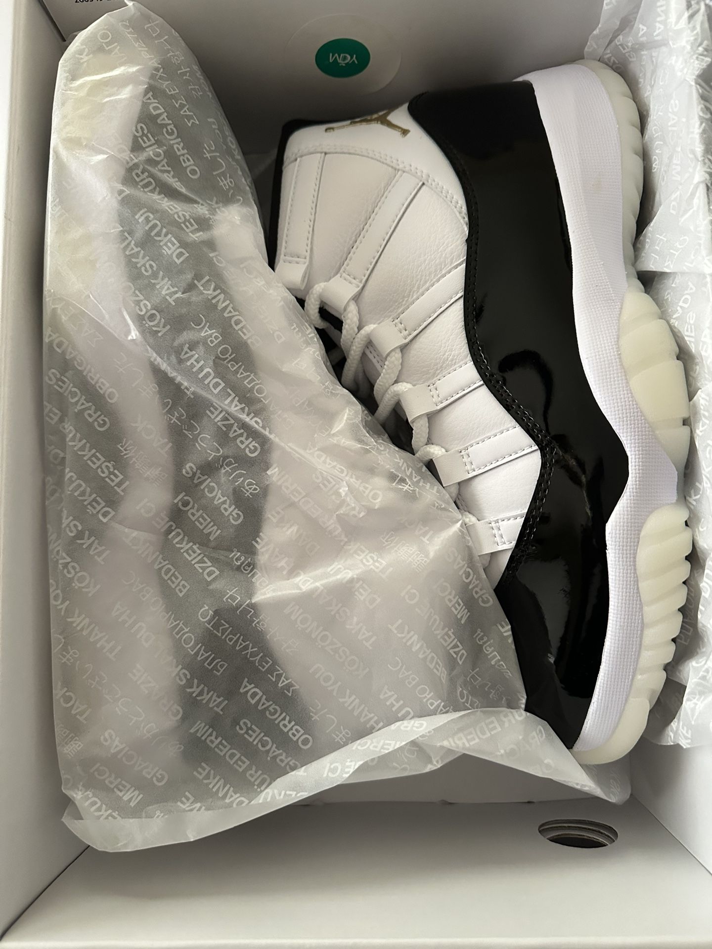 Deadstock Retro 11 Gratitude Sz.9