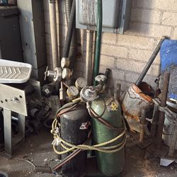 Oxygen cutting torch