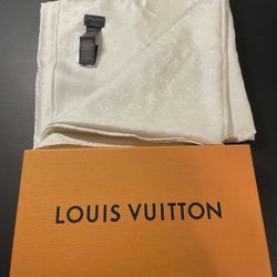Louis Vuitton Starlight Shawl/ Scarf 