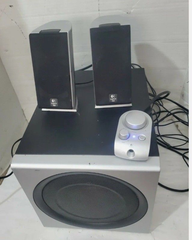 Z 2300 cheap speakers