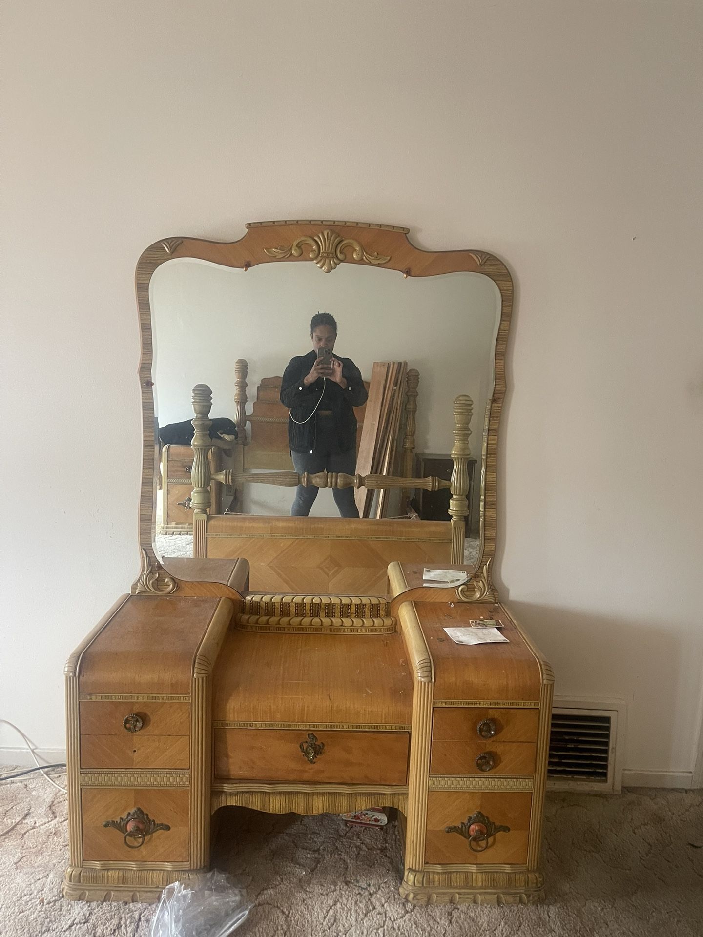 Water fall vanity