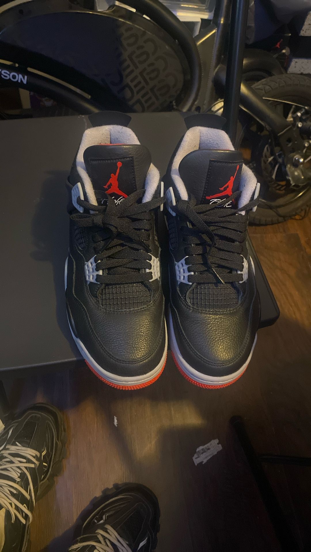 Jordan 4 ‘breds