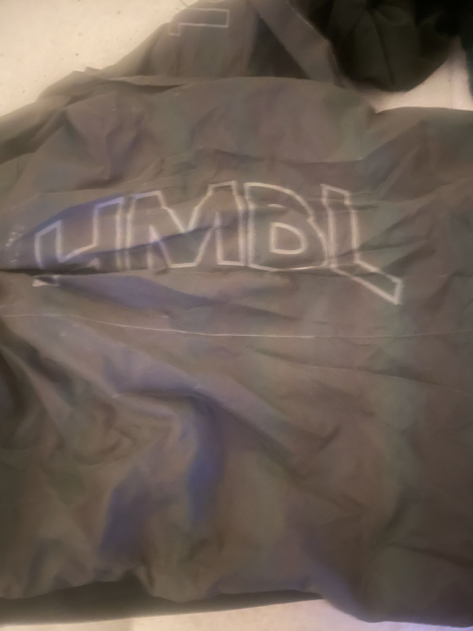 hmbl windbreaker