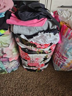 Women's Medium Clothing 