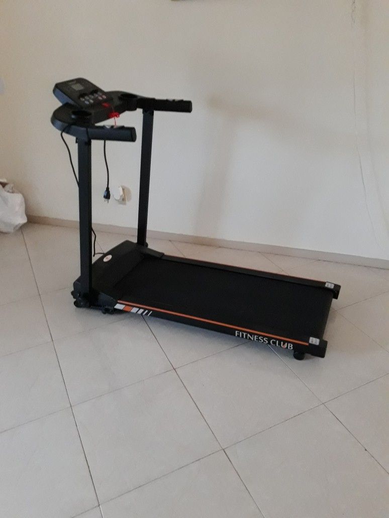 TREADMILL IN EXCELLENT CONDITION