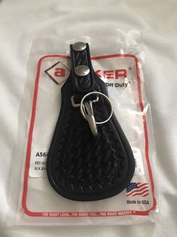 Aker Leather Keyholder Basketweave- Black
