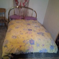 NewQueen mattress never used  clean cause it is new and moving
