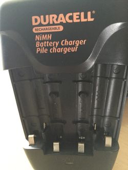 Duracell rechargeable NiMH battery charger