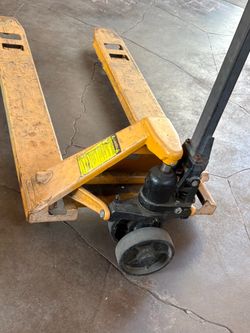 Pallet jack